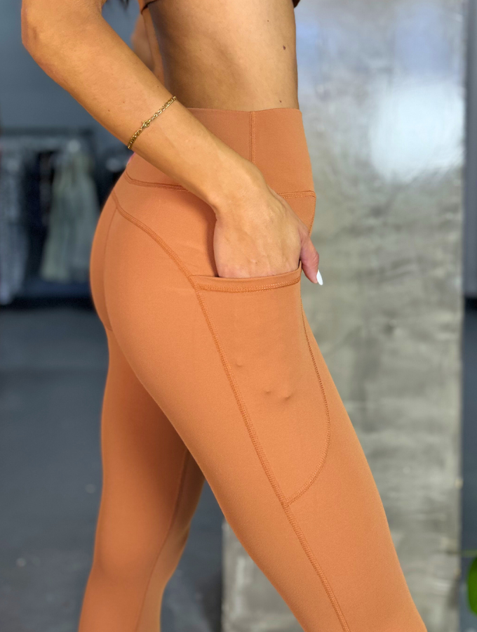 LUXE SCALLOP LEGGINGS - CLAY