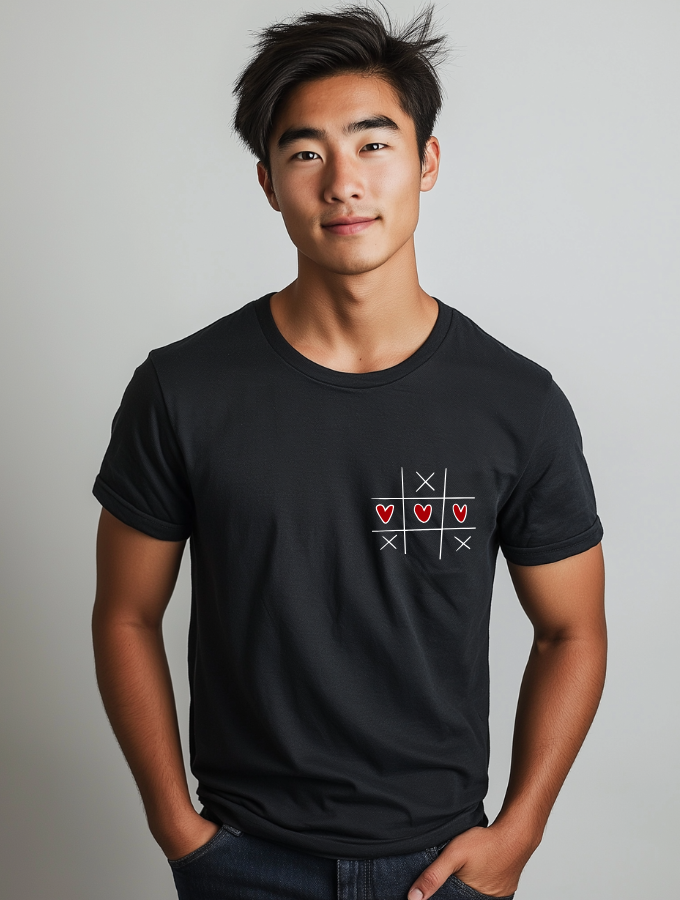 HEARTFELT LOVE ROUNDNECK TEE - BLACK