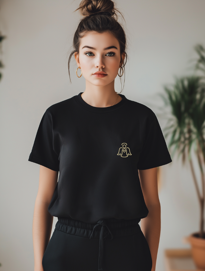 ANGEL WISHES ROUNDNECK TEE - BLACK