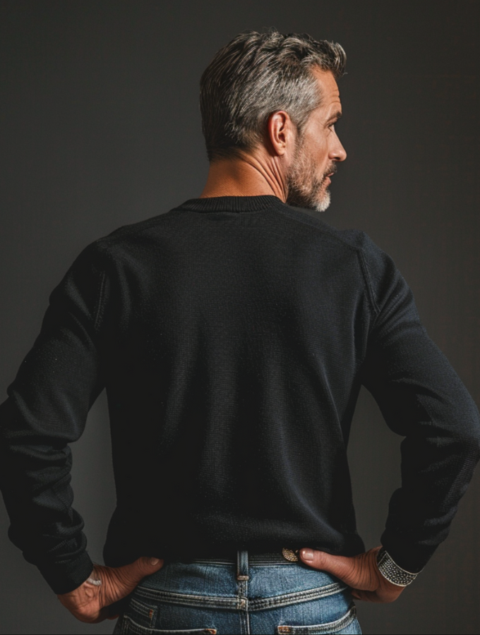 HUBBY SWEATER - BLACK