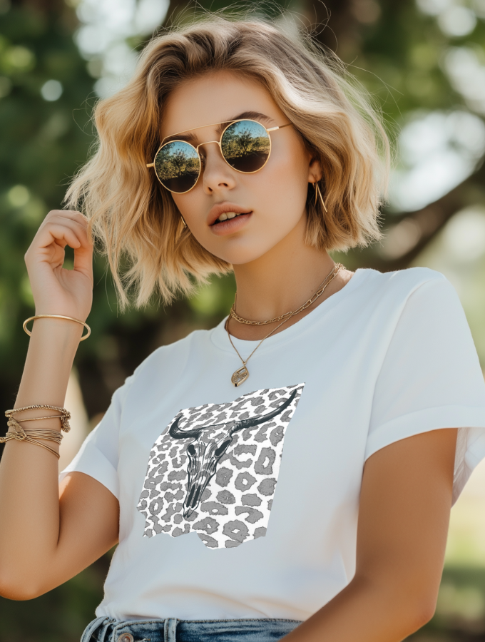 LEOPARD LEGACY FITTED TEE - WHITE